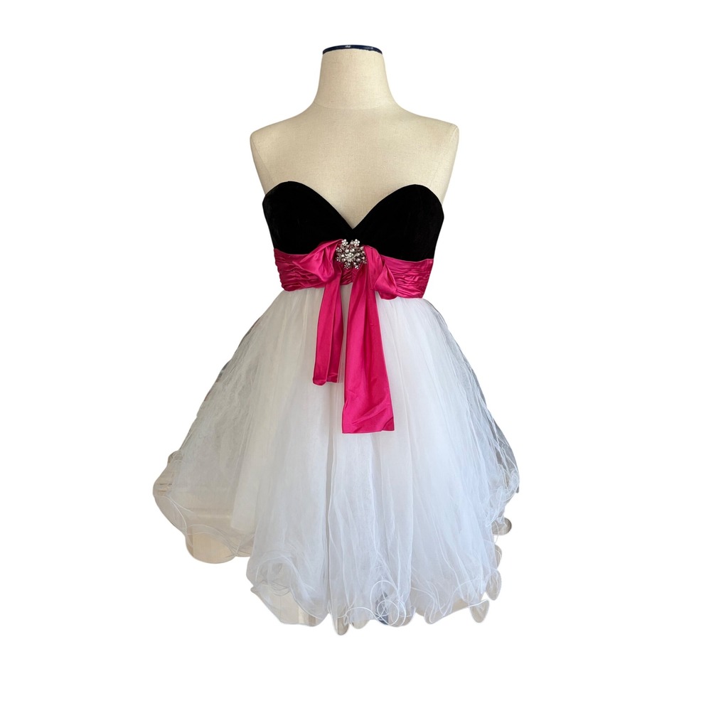 Vintage Y2K-Era Sherri Hill Cocktail Dress